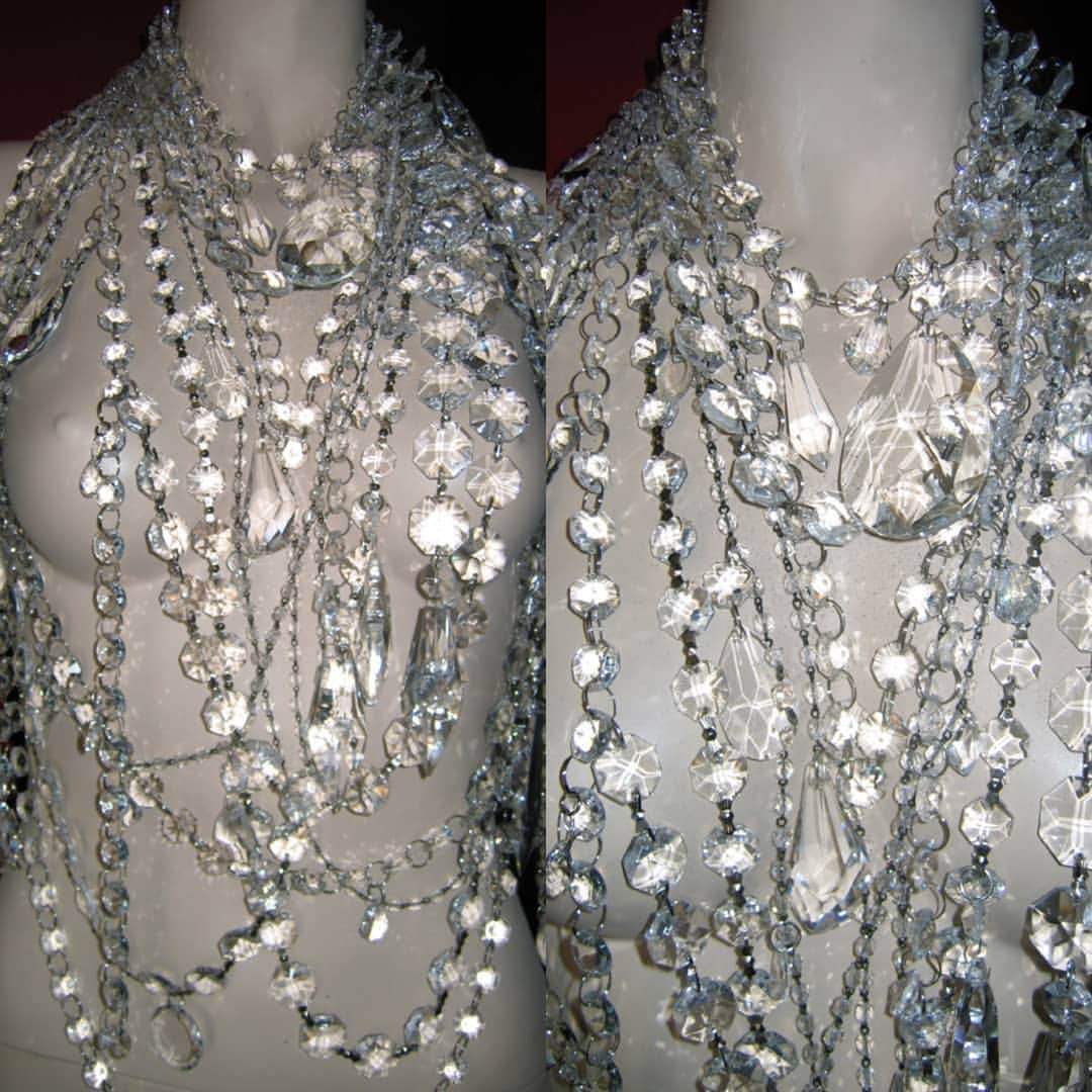 のインスタグラム：「ONE OF THE ORIGINAL AWESOME PIECES SINCE BEEN DESTROYED A LONG TIME AGO 😏😏😏😏 #STILLWATER #NECKLACE #MADEBYME #ART #FASHION #STYLE #EYEWEAR #JEWELRY #CANDLES #PERFUME #SKINCARE #EMPIRE #IDONTQUIT #BURYYOURDOUBTS #OFTENIMITATEDNEVERDUPLICATED #WOMAN #FIGHTER #THEONLYLAWISSURVIVAL #PLAYFORBLOOD #IDONTMESSAROUNDNEITHERSHOULDYOU  #GASOLINEGLAMOUR #GASOLINEGLAMOURXSCORPION #GASOLINEKITCHEN #GASOLINEGARDEN  #GASOLINECANDLES #GASOLINEPERFUME  #GASOLINESKIN  #SCORPIONQUEEN #SCORPIONGOD  #SCORPIONPOWER 🦂🖤👑♠️💎」
