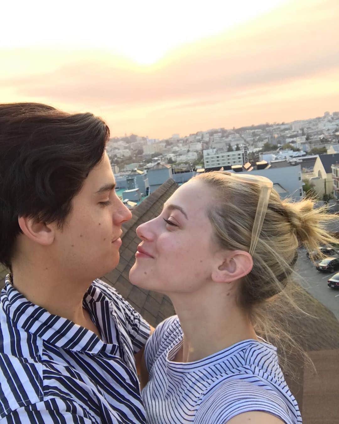 Teen Vogueさんのインスタグラム写真 - (Teen VogueInstagram)「Excuse me while I deeply sigh. At the link in bio, see some of our favorite Lili and Cole moments.」7月29日 11時40分 - teenvogue