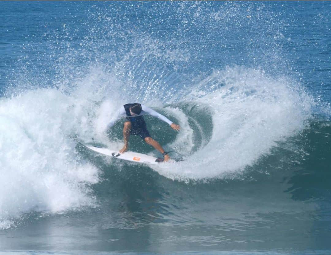 ミグエル・プッポさんのインスタグラム写真 - (ミグエル・プッポInstagram)「HB warm up👊 #usopen #hb #deusnocomando (frame: @mario_filmmaker )」7月29日 6時33分 - miguelpuposurf