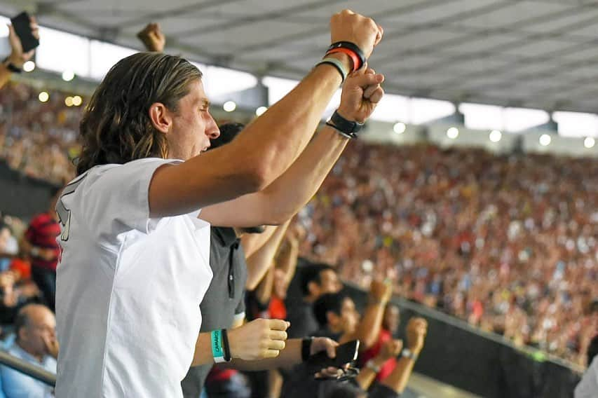 フィリペ・ルイスさんのインスタグラム写真 - (フィリペ・ルイスInstagram)「❤️🖤 @flamengo ❤️🖤」7月29日 6時42分 - filipeluis