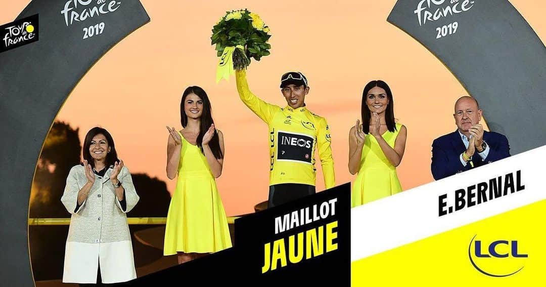 シャキーラさんのインスタグラム写真 - (シャキーラInstagram)「So proud of my fellow Colombians in the Tour de France - 3 in the Top 10! Congrats @EganBernal on your incredible victory! 🇨🇴🚴‍♂️🥇‬ Orgullosa de mis compatriotas en @letourdefrance! 3 colombianos en el Top 10! Felicidades Egan Bernal por tu impresionante victoria!! 🇨🇴🚴‍♂️🥇‬ Shak‬ 📷 @letourdefrance ‬」7月29日 7時02分 - shakira