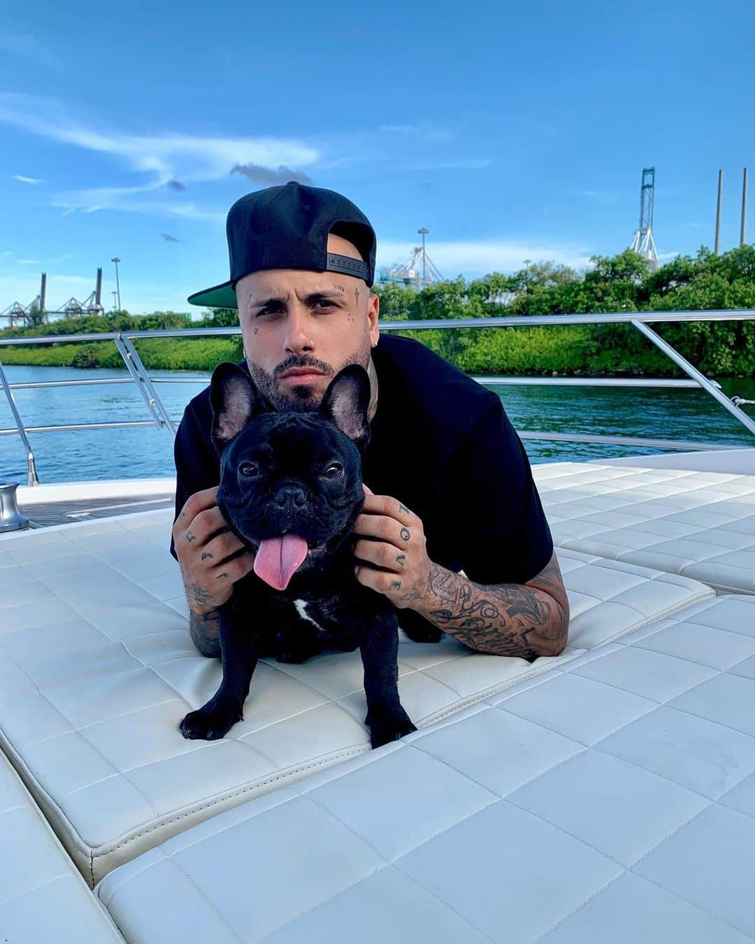 NICKY JAMさんのインスタグラム写真 - (NICKY JAMInstagram)「🖤🖤」7月29日 7時15分 - nickyjam