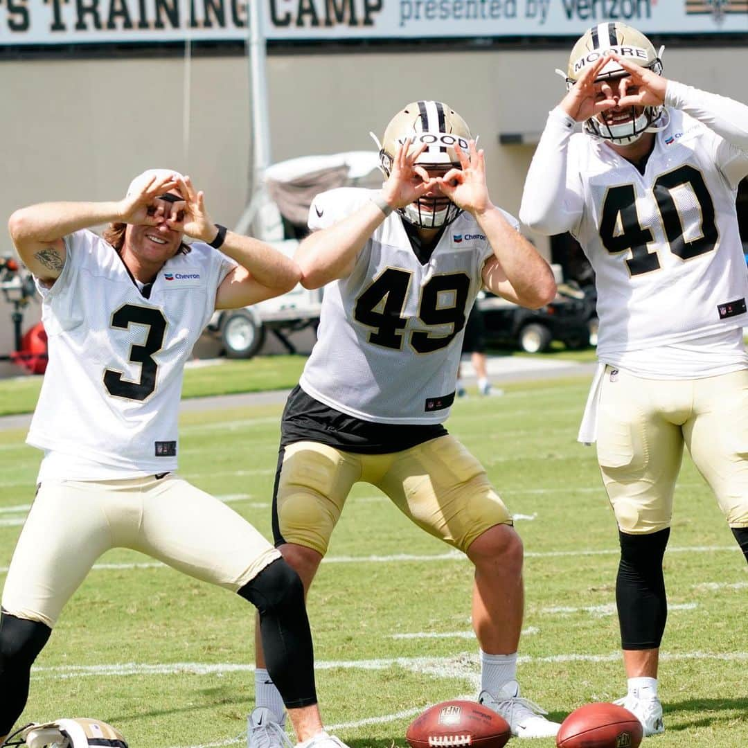 ニューオーリンズ・セインツさんのインスタグラム写真 - (ニューオーリンズ・セインツInstagram)「💪PADS CAME ON 💪  Photos from Sunday’s practice at our bio link! #SaintsCamp」7月29日 7時49分 - saints