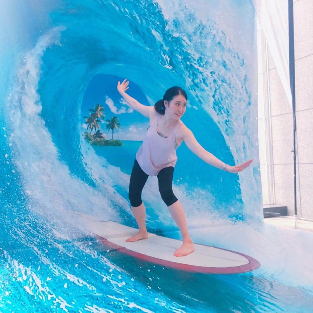 田中琴乃さんのインスタグラム写真 - (田中琴乃Instagram)「おはようございます☀ 私、波乗り願望があるんです。 ・ 先日のsurf fit体験のおかげでこの度上手く波に乗ることができました🏄‍♀️ ・ 今週も頑張りましょうねーー★ ・ ・ #サーフィン #surfing  #波乗りたい  #波乗ってみたい気持ちはある か笑 #東京オリンピック  #追加種目」7月29日 7時59分 - tanakakotono