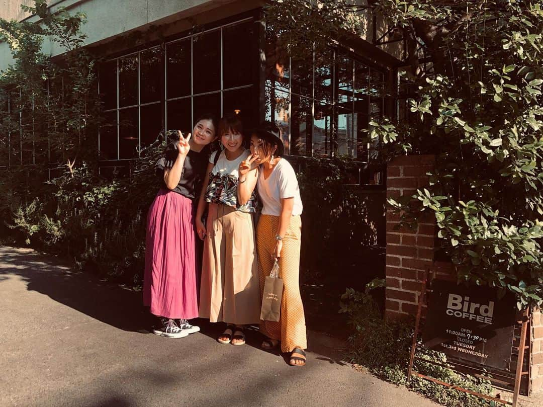 三船美佳さんのインスタグラム写真 - (三船美佳Instagram)「🕊 #oishii#shiawase#nakama#そしてまた再会するとゆぅご縁  @bird_coffee_osaka @truckfurniture」7月29日 8時15分 - mikamifune_official