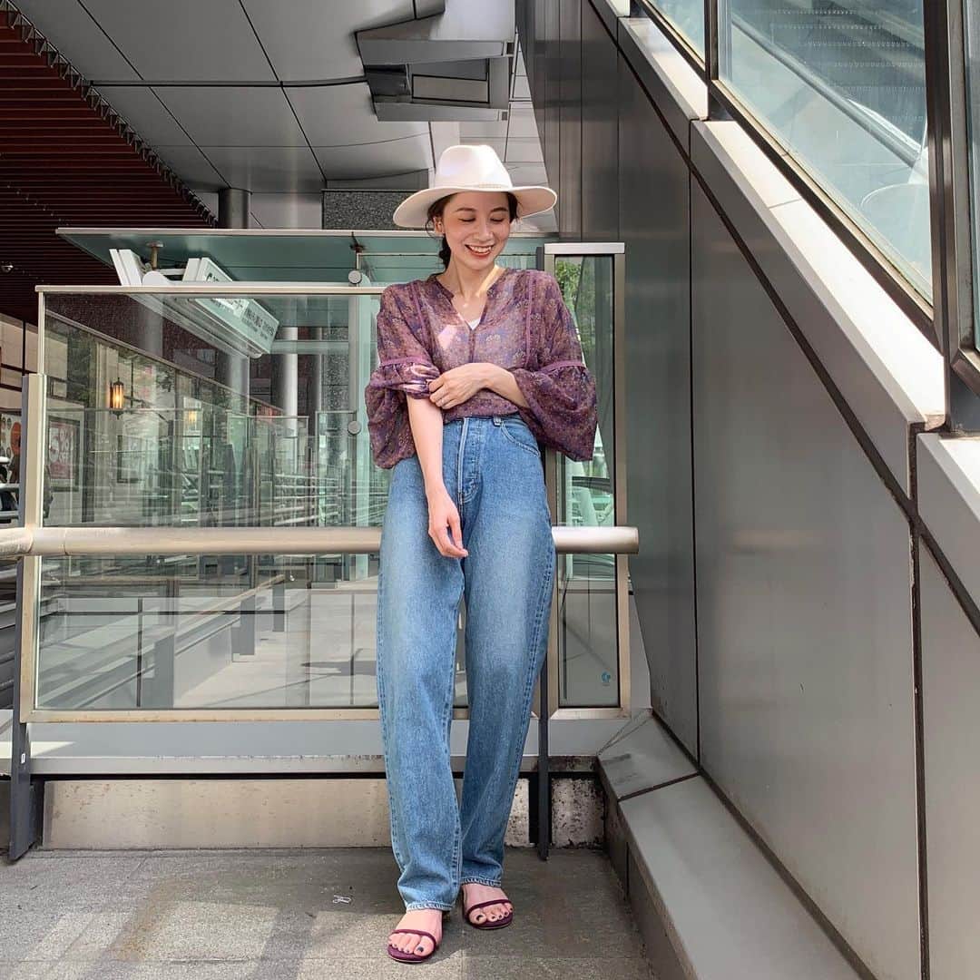 ungrid_minamiのインスタグラム：「. おはようございます❤︎ 今週も1日頑張りましょー✨ @ungrid_official @ungrid_staffsnap #Ungrid #アミュプラザ博多」