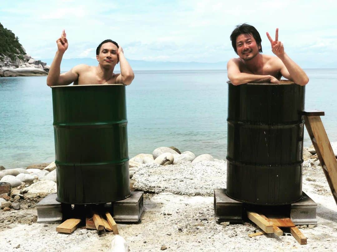 平沼紀久さんのインスタグラム写真 - (平沼紀久Instagram)「さあ、  仕事行く前に風呂ハイロー ♨️ あぢーな。 今日から更に暑くなるが💦 ハイロー 3話放送のある1週間、頑張って行きましょう💪  @LDH__TV  #LDHTV #橘ケンチ #平沼紀久 #沖の島 #高知旅 #宿毛 #こうちじん #HiGH_LOW #WORST #笑顔」7月29日 9時03分 - norihisahiranuma