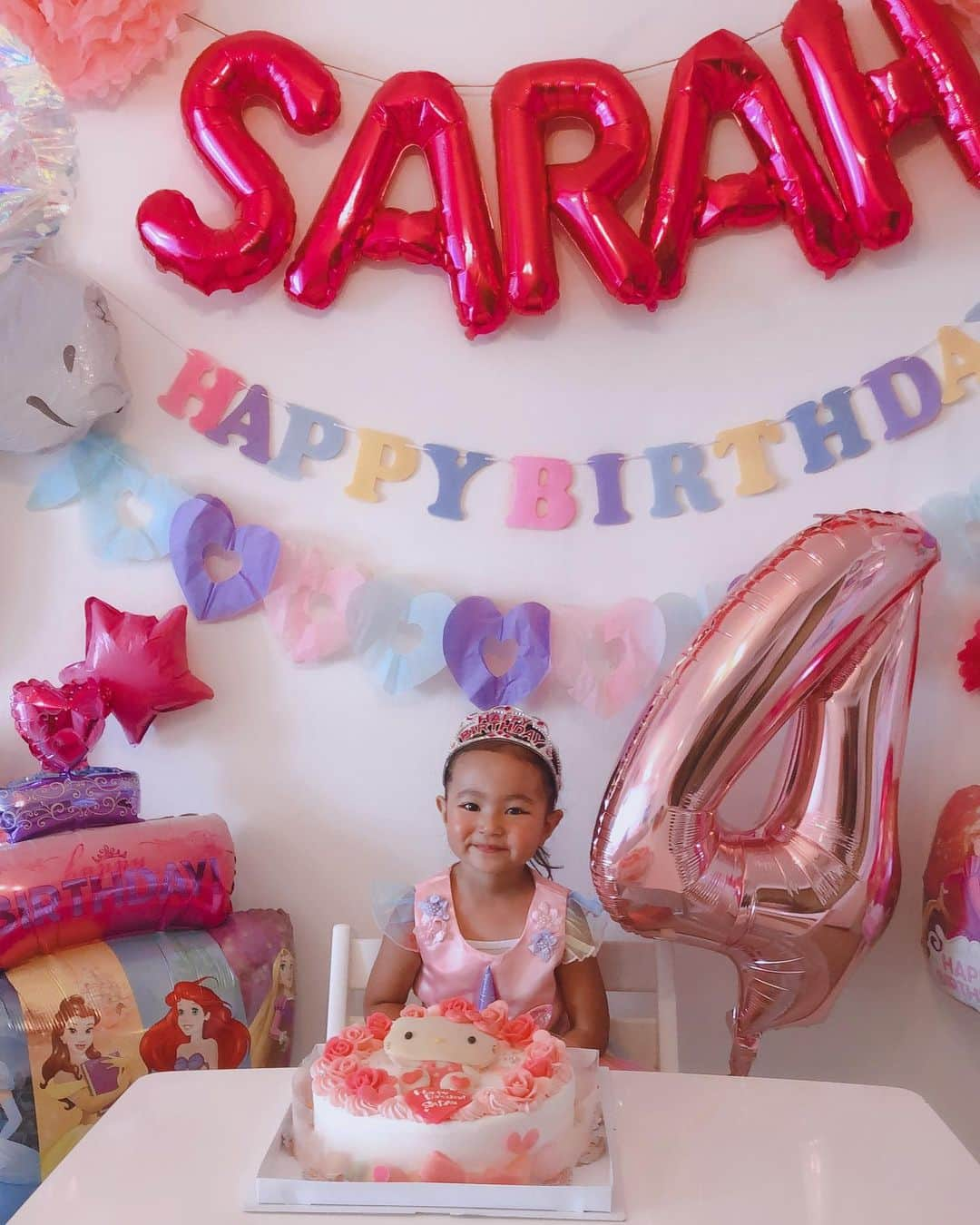 ユージさんのインスタグラム写真 - (ユージInstagram)「HAPPY BIRTHDAY SARAH🎂㊗️次女のサラが4歳を迎えました😆本当にあっという間✨なんて可愛いんだろう🥰 #親バカ #SARAH #HAPPYBIRTHDAY #7月28日 #リリサラ」7月29日 9時40分 - yujigordon