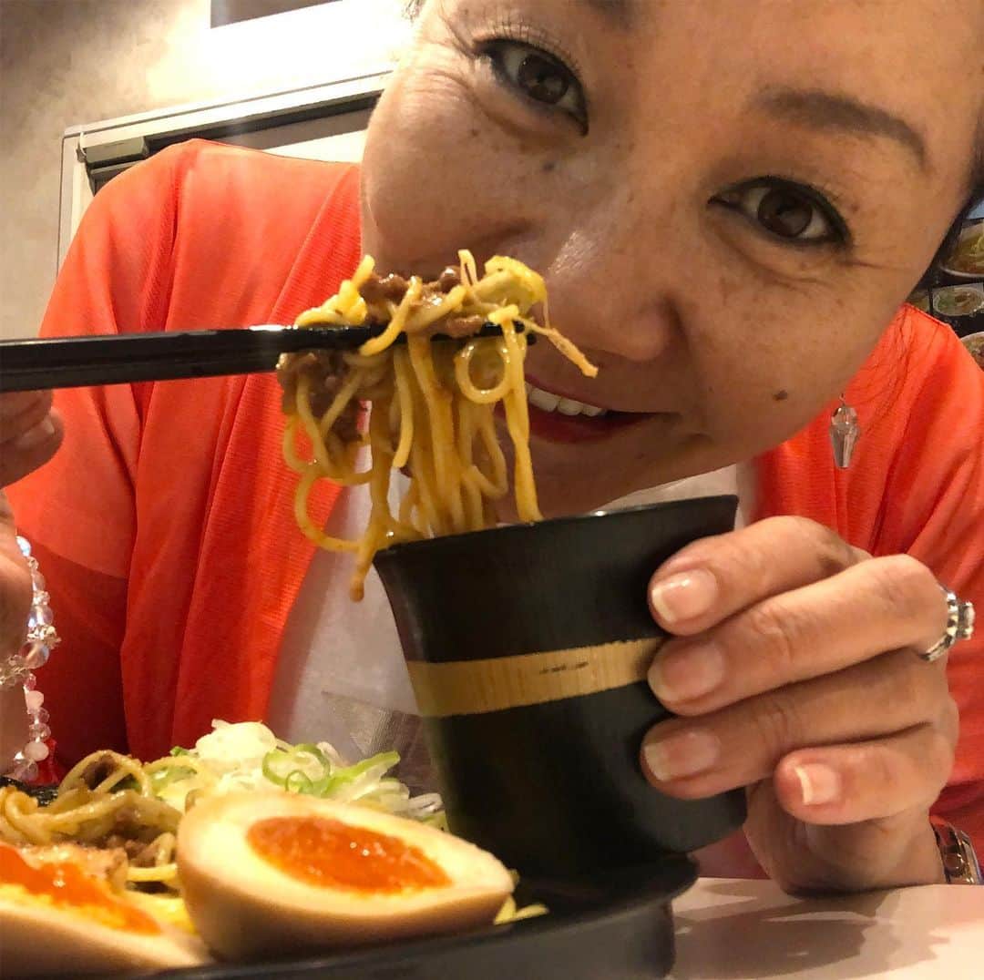 山本華世のグルメインスタ