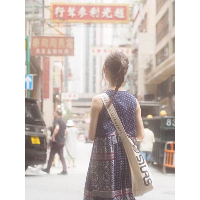 江嶋綾恵梨さんのインスタグラム写真 - (江嶋綾恵梨Instagram)「香港、多謝🐱🇭🇰 ラーメンマンヘアでした。ふふ 洋服も少しだけ、香港意識☺︎ #hongkong #香港 #香港観光 #photo #photography」7月29日 20時49分 - aeringoooo