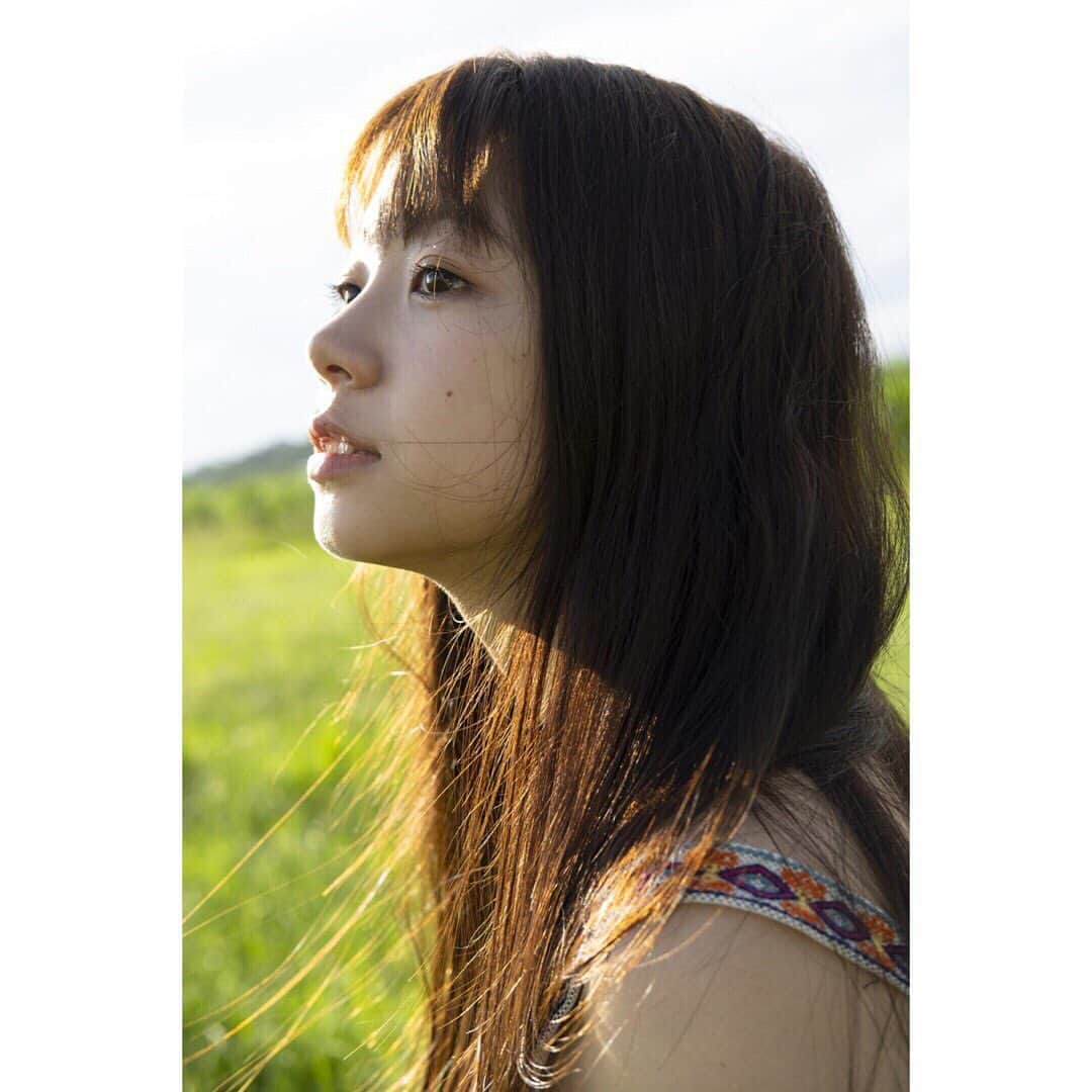 村田寛奈さんのインスタグラム写真 - (村田寛奈Instagram)「ノーバケーション9月23日(月)発売決定!!!!! . . . 明日情報解禁、お楽しみに。 #石垣島#写真#明日#これともう一個解禁#だった気もする#違ったらごめん#ノーバケーション#明後日から#何呟こう」7月29日 20時54分 - hironamurata081229