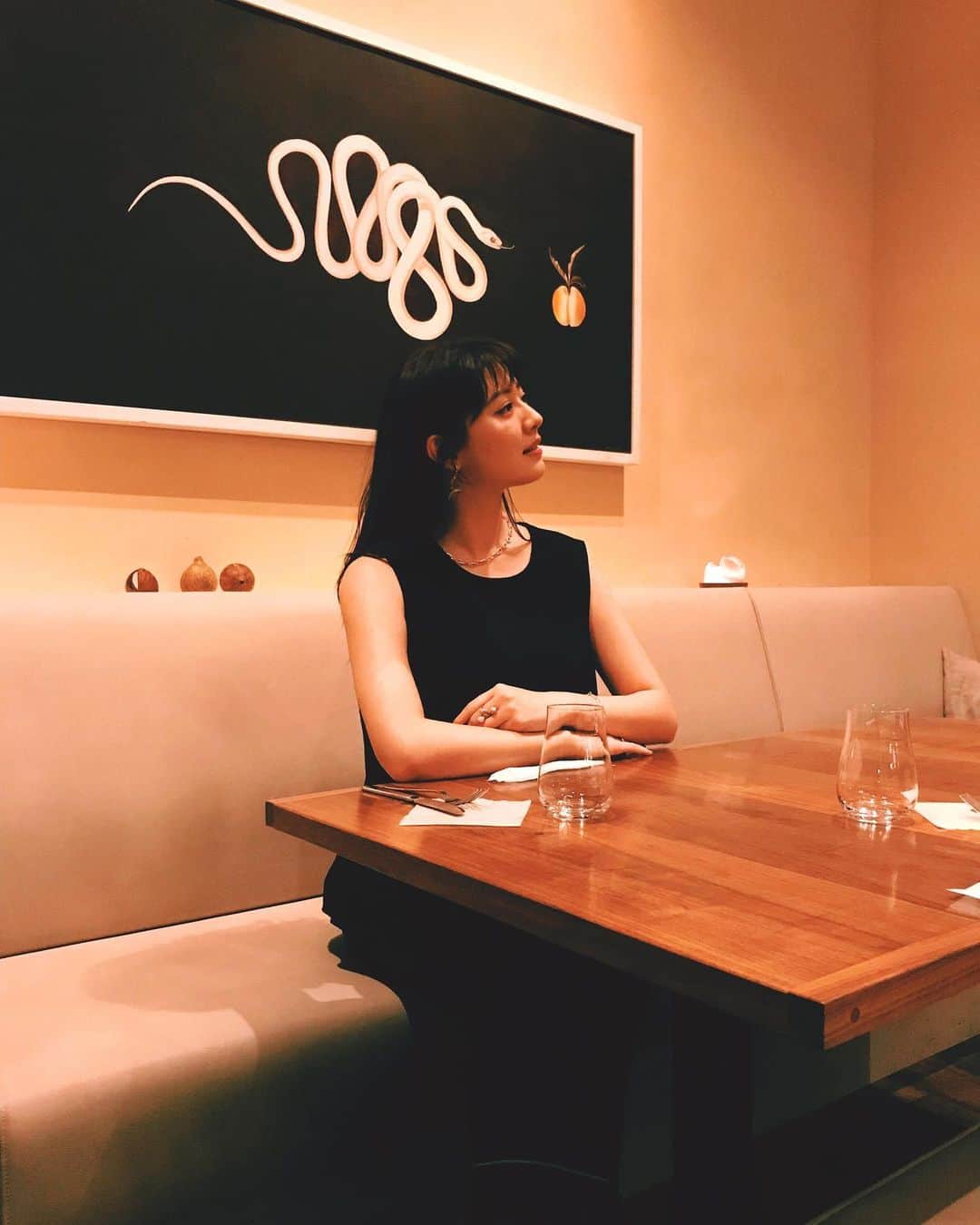 岡本杏理さんのインスタグラム写真 - (岡本杏理Instagram)「・ 美味しいご飯と美味しいお酒で とっても楽しいディナータイム🥂♡」7月29日 19時47分 - anri_okamoto