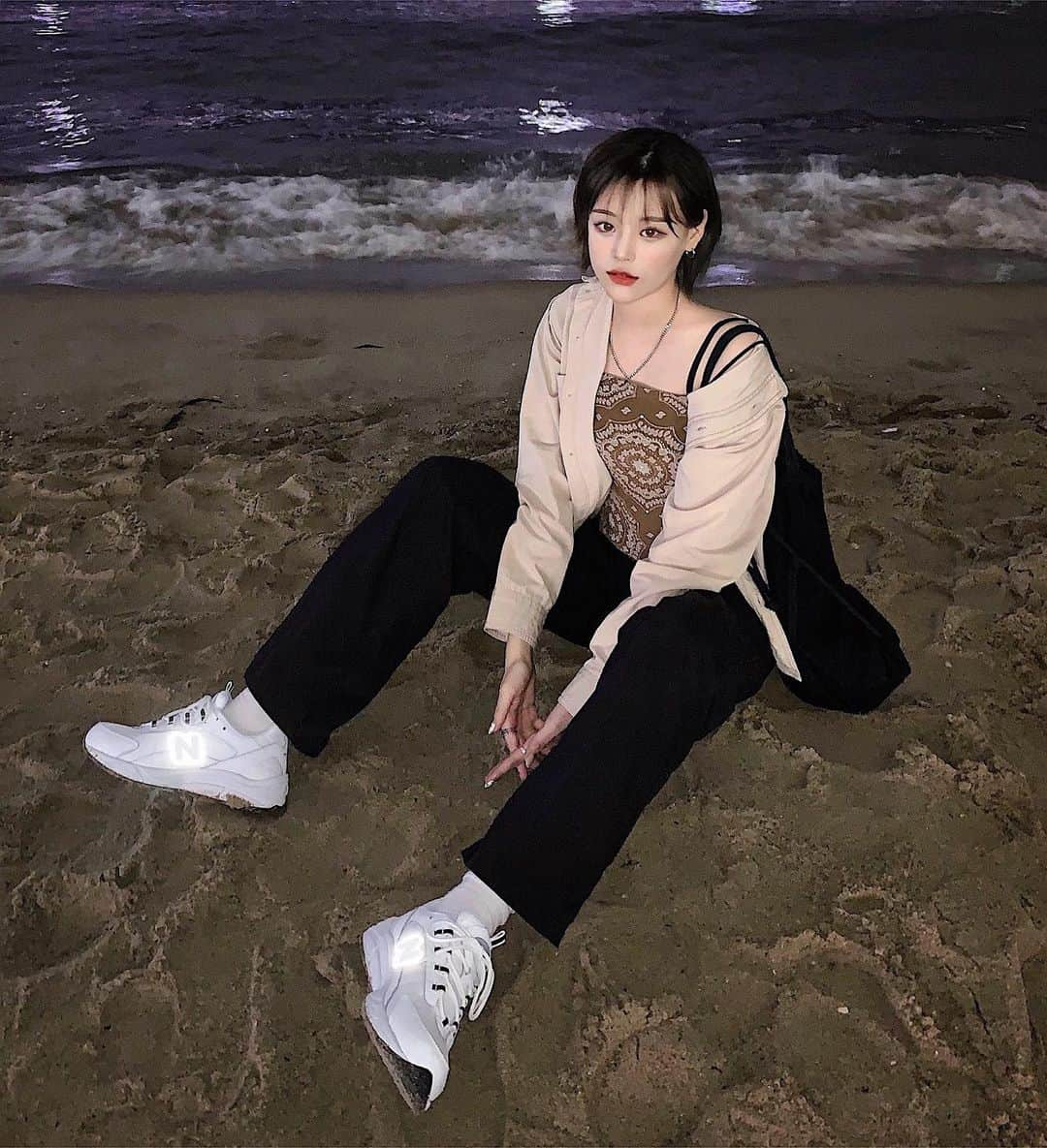 ビヤさんのインスタグラム写真 - (ビヤInstagram)「운동화는 역시 뉴발 ➿👟🖤 #newbalance  _ #뉴발란스 #뉴발란스615 #김원중운동화 #운동화코디 #AD」7月29日 20時13分 - b_2ya