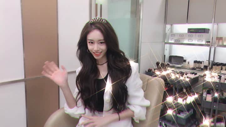 ジヨン のインスタグラム：「그대들도 오늘 나만큼 행복했길 진심으로 감사하고 사랑해 #티아라10살」