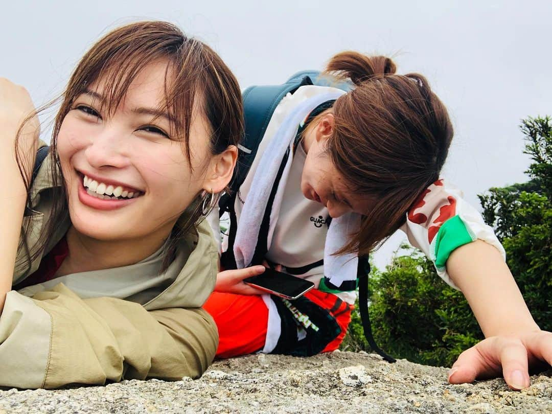 本田翼さんのインスタグラム写真 - (本田翼Instagram)「⛰ 高いところにぶるぶるしてる人と 余裕のある人。 最近急に高所がこわくなりました、 どうしてなのでしょうか。  #屋久島旅」7月29日 20時46分 - tsubasa_0627official