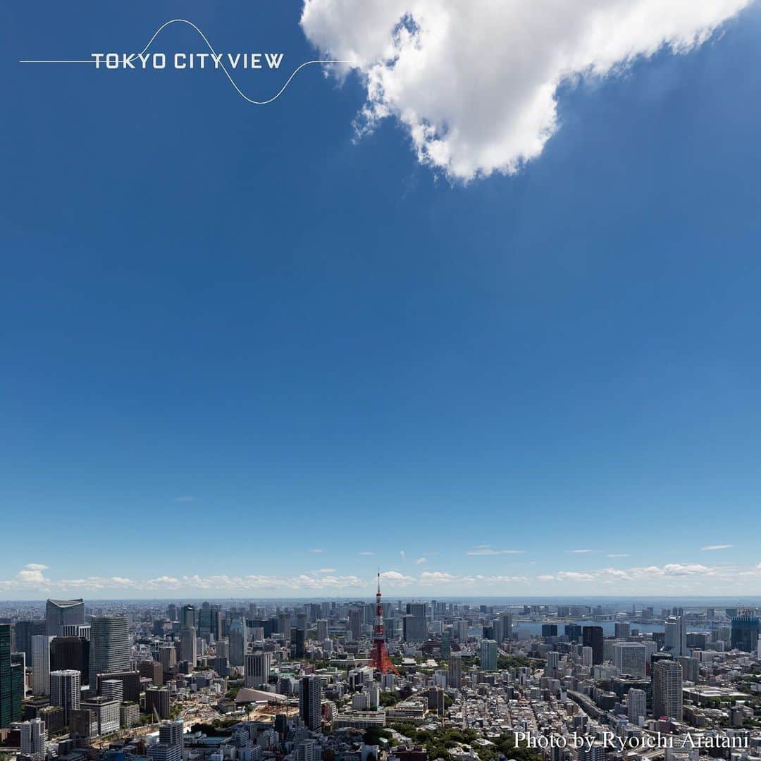 Tokyo City View 六本木ヒルズ展望台さんのインスタグラム写真 - (Tokyo City View 六本木ヒルズ展望台Instagram)「☀️ついに関東も梅雨明けしました 六本木ヒルズ展望台 東京ティビューは、東京の真ん中から東京の絶景を感じることができる展望台です。また「PIXAR のひみつ展」も開催中です！ #梅雨明け  #東京シティビュー #六本木ヒルズ  #ピクサーのひみつ展  #夏休み  #roppongihills #Japantrip #tokyo」7月29日 12時08分 - tokyocityview