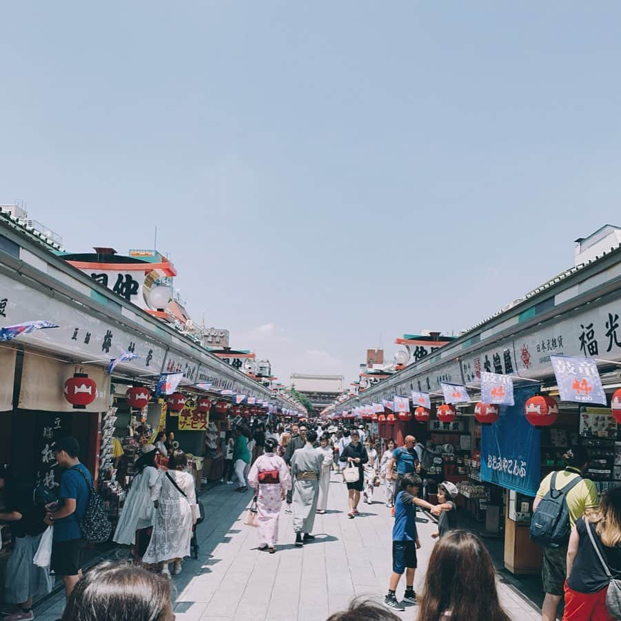 Daniel Waldronのインスタグラム：「Asakusa  浅草」