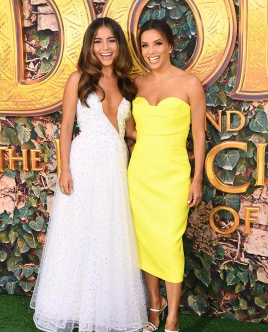 エヴァ・ロンゴリアさんのインスタグラム写真 - (エヴァ・ロンゴリアInstagram)「Like mother like daughter! #Dora #DoraTheMovie」7月29日 12時20分 - evalongoria