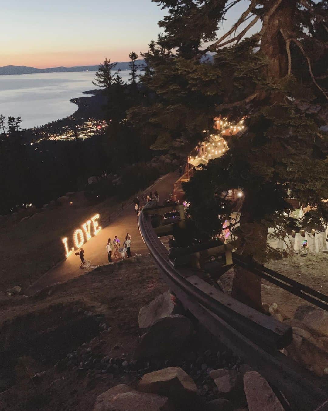 OLIVIAのインスタグラム：「We took the Tram up to Heavenly Mt. last night for a wedding. The view was breath taking!! 🥰😍💖💚🌈🌲 What a spectacular place to have a wedding.」