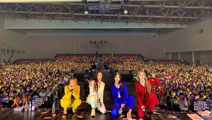 Mamamooさんのインスタグラム写真 - (MamamooInstagram)「. ‪[📸]‬ ‪마마무❤️무무‬ ‪2019.07.27 / 2019.07.28‬ ‪대구에서 만난 무무들과!🥰‬ ‪7월 잘 마무리하고 우리 곧 또 만나요!‬」7月29日 12時57分 - mamamoo_official