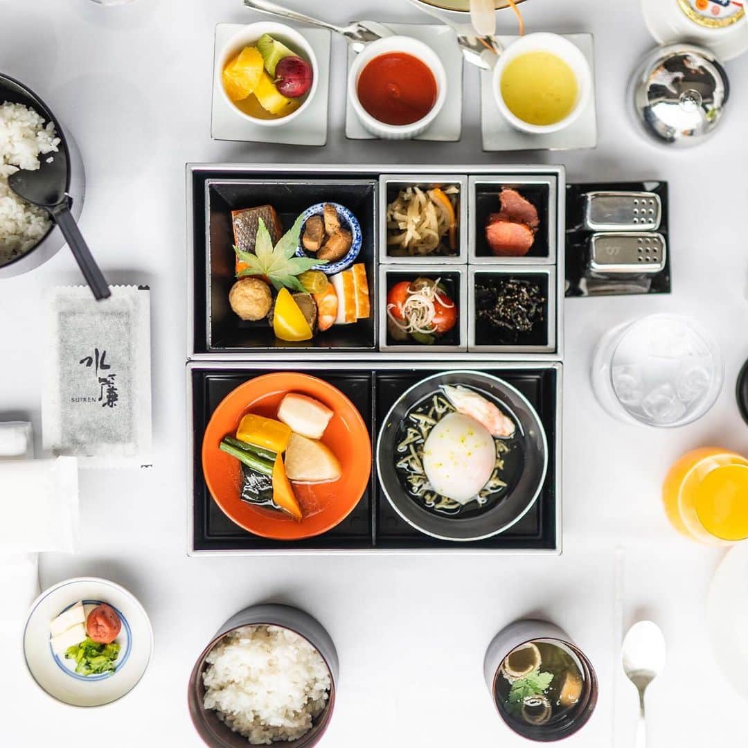 ザ・キャピトルホテル 東急 公式さんのインスタグラム写真 - (ザ・キャピトルホテル 東急 公式Instagram)「素敵な1日の始まりに、「和朝食」でゆったりとした朝の時間を過ごしてみては。  How about a Japanese-style breakfast for the perfect start of the day?  #thecapitolhoteltokyu #thepreferredlife #forbestravelguide #origami_capitolhotel #foodstagram #summerstars #morning #朝食 #breakfast @thecapitolhoteltokyu」7月29日 13時01分 - thecapitolhoteltokyu