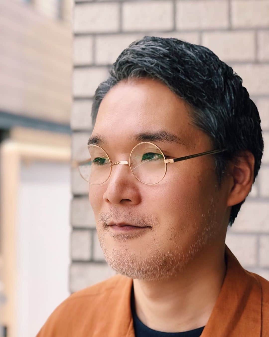 のインスタグラム：「Today's SNAP DAIKANYAMA staff: Shimatsu #daikanyamashimatsu  #eyewear  #gernotlindner  @gernotlindnereyewear  #staffsnap  #staffphoto #メガネ男子  #ootd  #ootdfashion #fashion #snap #store  @globespecs_official  #tokyo #opticalstore  #wholesalebrand  #ahlem #anneetvalentineyewear  #gernotlindner #globespecs  #lescalunetier  #lunor #laloop  #dianetaylor #robertmarcnyc」