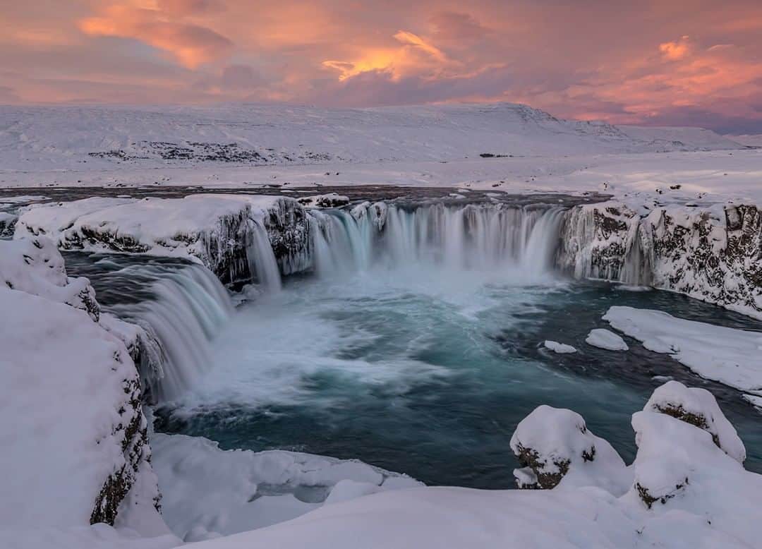 Nikon Australiaさんのインスタグラム写真 - (Nikon AustraliaInstagram)「"The waterfall of the Gods Göðafoss in Northern Iceland. Watching the Sunrise in January 2019." - @phannanphoto  The ultra-wide AF-S NIKKOR 14-24mm f/2.8G ED (1.7x) lens is the go-to for many landscape photographers. It captures the full glory of the scene, combining a spectacular zoom with wide-angle capabilities.  Camera: Nikon #D850  Lens: AF-S NIKKOR 14-24mm f/2.8G ED (1.7x)  Settings: 20mm | 1/2s | ISO 31 | f/14」7月29日 14時30分 - nikonaustralia