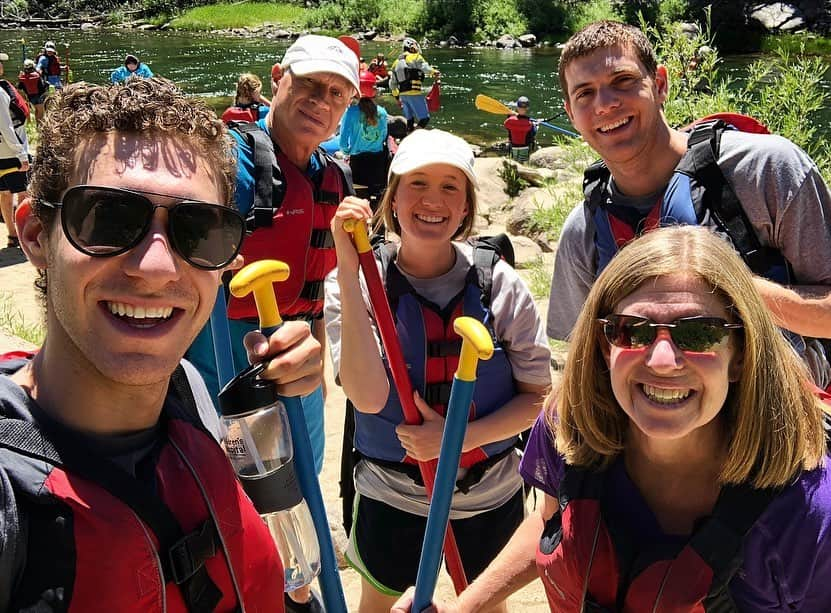 ジェイソン・ブラウンさんのインスタグラム写真 - (ジェイソン・ブラウンInstagram)「🛶🛶🛶 #Rafting #SalmonRiver #Idaho」7月29日 15時11分 - jasonbskates