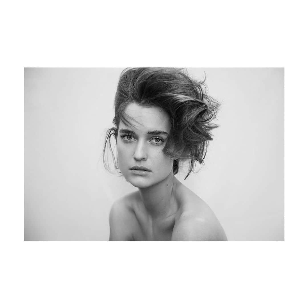 ケイト・ハリソンのインスタグラム：「@juanqueirolofuentes」