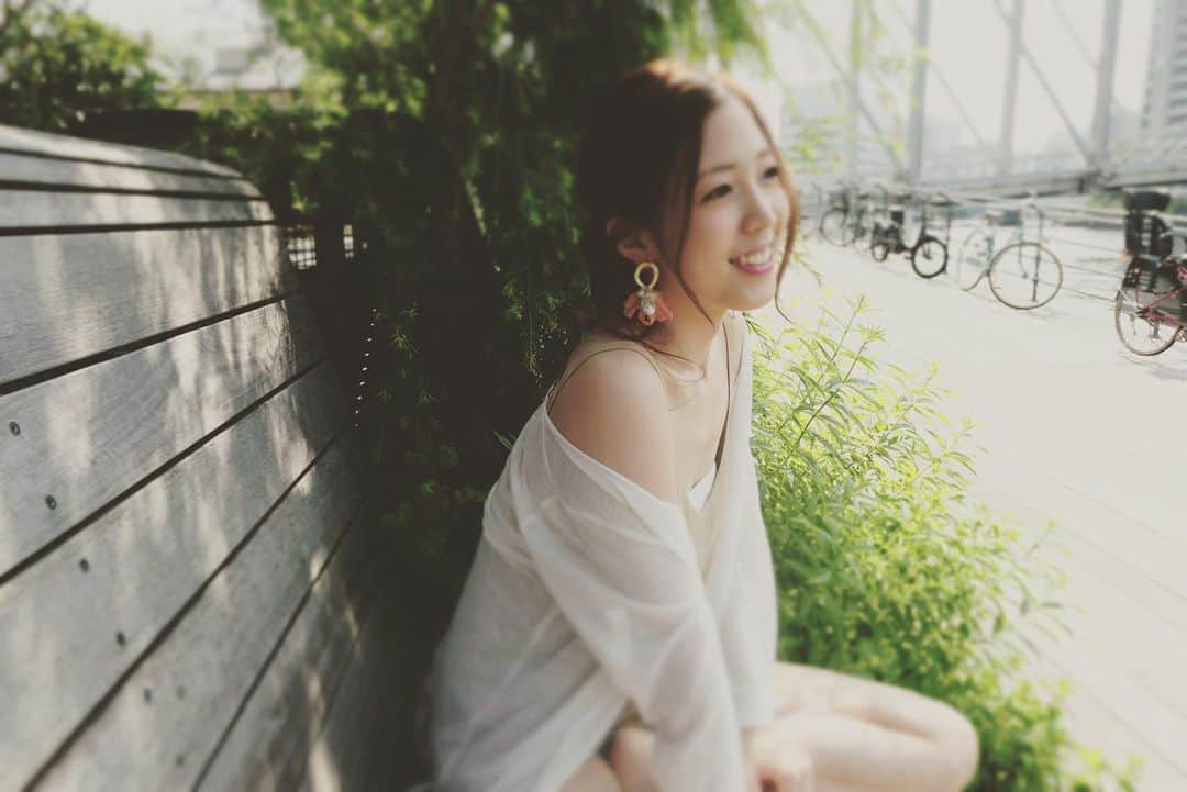 のインスタグラム：「☆お知らせ☆  明日18:10〜 BS12プロ野球中継で、父と副音声に出演させていただきます💓  初共演です！ 嬉しい〜😆 ドキドキですが、楽しくお話したいと思います😊 是非野球観戦しながら、聞いてください🎵  #初共演 #星野伸之 #プロ野球 #オリックス #千葉ロッテマリーンズ #副音声」