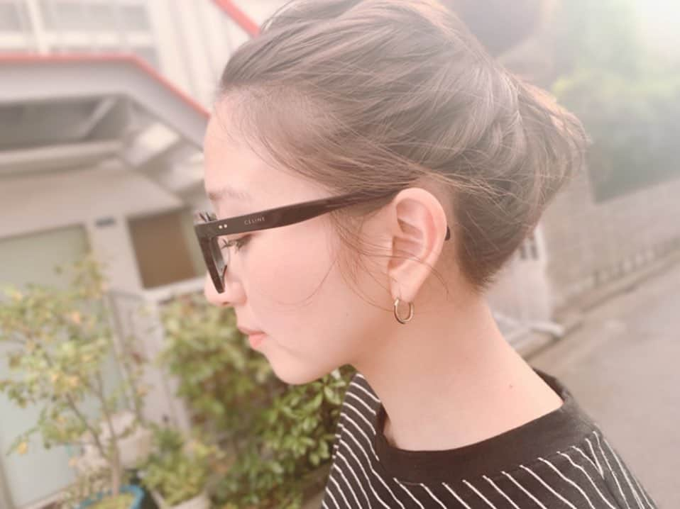 鹿沼憂妃さんのインスタグラム写真 - (鹿沼憂妃Instagram)「👓 ひさしぶりにこうゆう眼鏡を買ったかもしれない♥️」7月29日 16時00分 - shika_0225