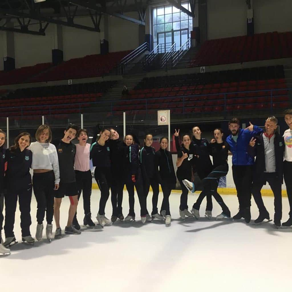 ニール・ブラウンのインスタグラム：「Thank you for an amazing time working with all of you! 🙏 😊💪👌 See you all soon and good luck with your season #coach #choreographer #instamood #instamoment #summercamp #iceplanet #iceplanetcamp2019 #love #passion #sport #figureskating #instapic #picoftheday #nature #andorra #followme #instafollow #coachinglife」