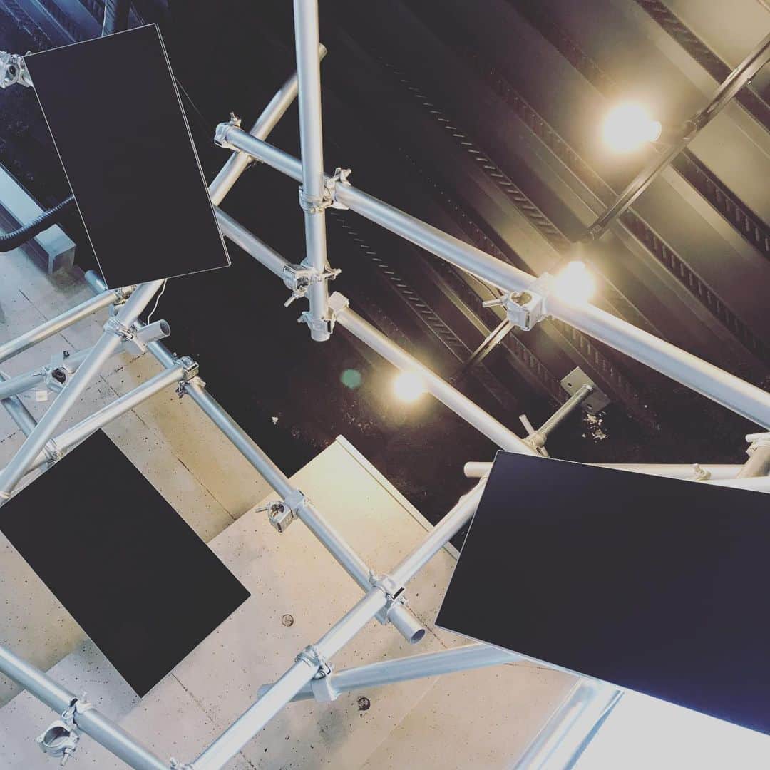 のインスタグラム：「#office #tokyo #shibuya #sleepyhead #streetgothic #mes」