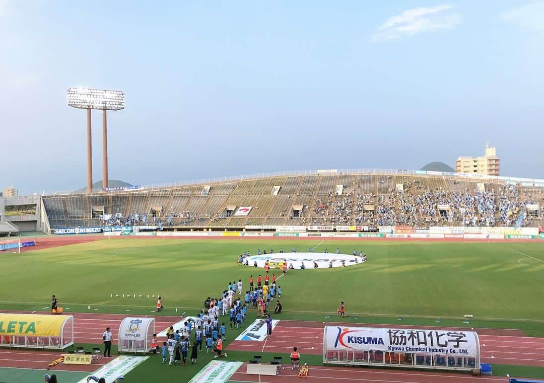 西村志野さんのインスタグラム写真 - (西村志野Instagram)「‪＊ 週末はサッカー、‬ ‪カマタマーレの試合にも行きました⚽️💕‬ ‪久しぶりに行けたホーム、‬ピカラスタジアム(*^^*)‬ ＊ ‪悔しい試合になりましたが、‬ ‪ホームはやっぱりいいなあ☺️‬ ‪また行けますように✊✨‬ ‪ ＊ 前向きに。応援するのみ！！！‬ ＊ ‪ #kamatamare‬ #カマタマーレ讃岐 #サッカー ‬ #jリーグ #スポーツ好き #ピカラスタジアム  #ピカスタ #香川 #⚽️」7月29日 18時43分 - shinonishimura_