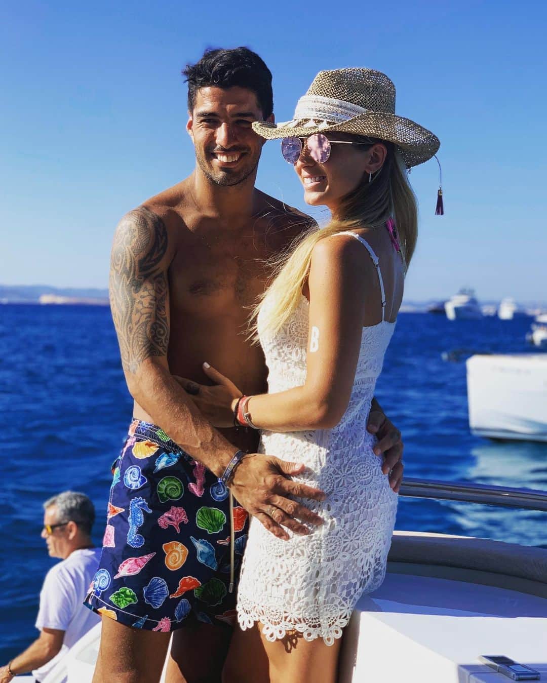 ソフィア・バルビのインスタグラム：「😻 @luissuarez9」