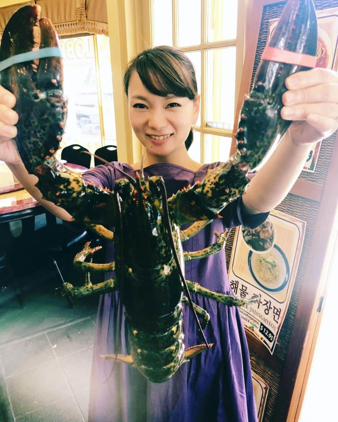 保田圭さんのインスタグラム写真 - (保田圭Instagram)「ロブスターキング。美味しすぎてハワイ滞在中2回も行ってしまった…♡ #詳しくはブログをご覧下さい」7月29日 21時05分 - keiyasuda1206