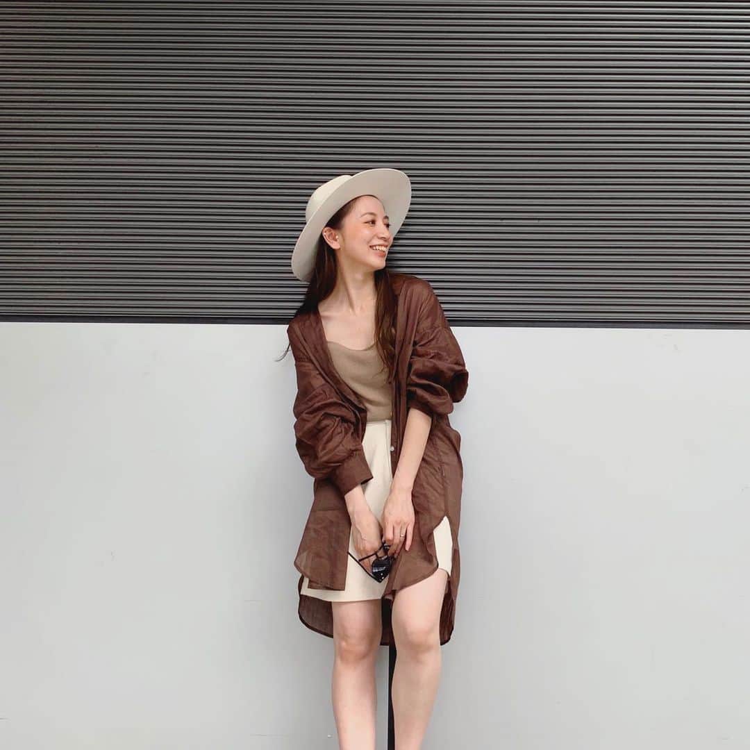 ungrid_minamiのインスタグラム：「. シアールーズシャツ買いましたっ❤︎❤︎❤︎ @ungrid_official @ungrid_staffsnap #Ungrid#アミュプラザ博多」