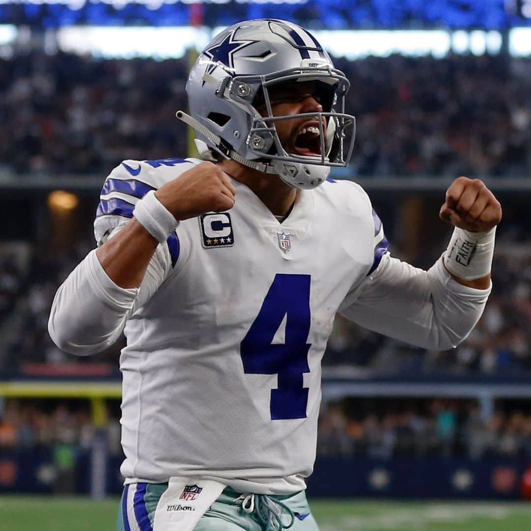 NFLさんのインスタグラム写真 - (NFLInstagram)「HAPPY BIRTHDAY to @dallascowboys QB Dak Prescott! @_4dak ⭐️ 2016 Offensive Rookie of the Year ⭐️ 2x Pro Bowler ⭐️ 32 wins in three seasons 📷: Ron Jenkins/NFL」7月29日 22時00分 - nfl