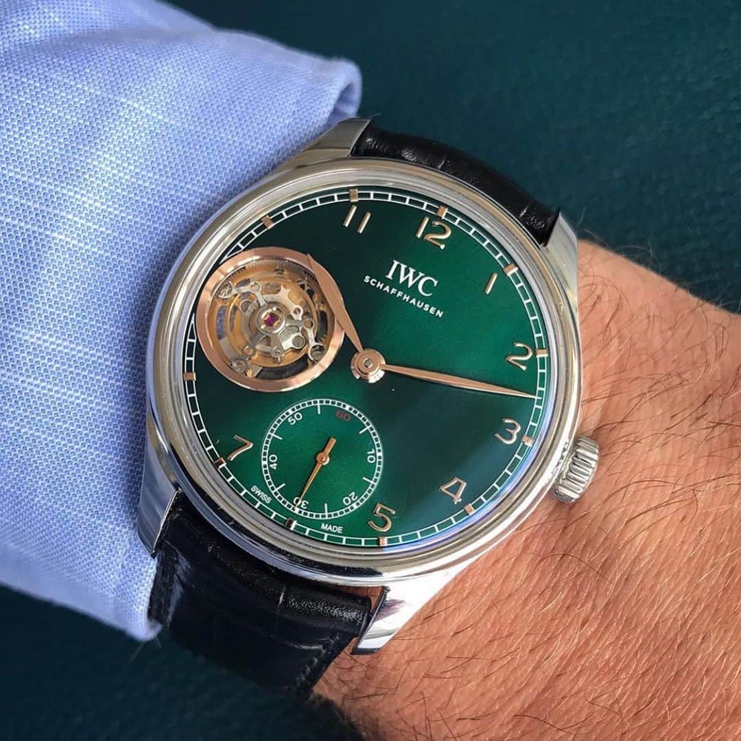 WATCHMANIAさんのインスタグラム写真 - (WATCHMANIAInstagram)「@iwcwatches Portugueser Tourbillon with stunning green dial and Santoni strap. Limited edition of 25 pieces. 🐍  @chrisgraingerherr」7月29日 22時01分 - watchmania