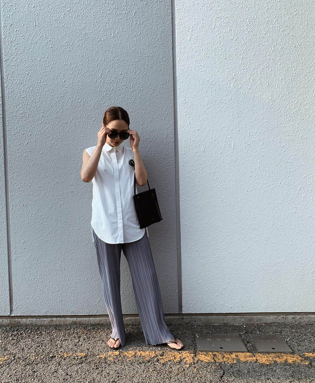 伊地知朋子さんのインスタグラム写真 - (伊地知朋子Instagram)「#ootd リブパンツに 目がないこの頃♡ ____ #machatt #urbanbobby  #vanves_bag」7月29日 22時26分 - tomoko_urbanbobby