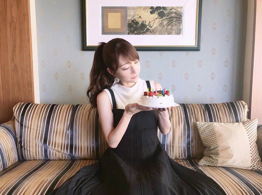 池田愛恵里さんのインスタグラム写真 - (池田愛恵里Instagram)「29歳。 お祝いのメッセージくださった方、昨日声をかけてくださった方、ありがとうございます！！ おかげさまで充実した1年でした。  これからもよろしくお願いします😊✨」7月29日 22時29分 - ikeda_aeri
