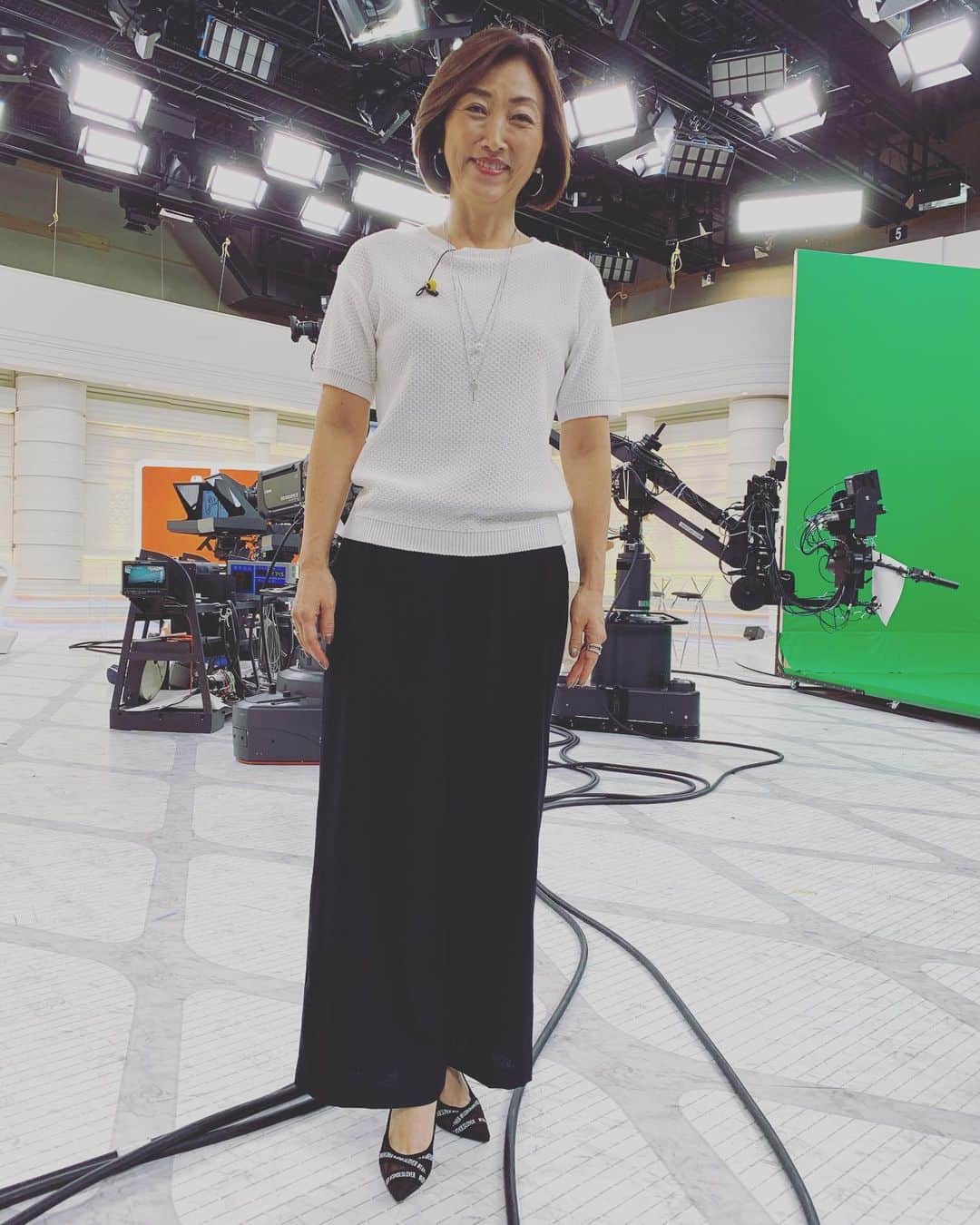 のインスタグラム：「今日はNスタでした。 暑かったですね。 スタジオもなんだか暑かったです。。。😭」