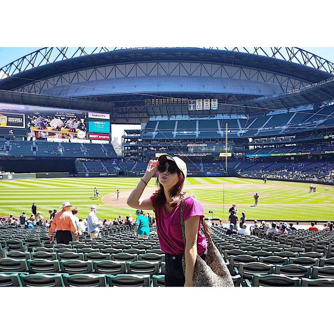 京乃ともみさんのインスタグラム写真 - (京乃ともみInstagram)「Perfect day for Mariner‘s game in Seattle!Never had such an awesome baseball’s experience before!💖 シアトルにいます。マリナーズの試合へ♩🇺🇸イチロー選手がアメリカでも、ものすごいcelebrationされてて感動…👏😭. . . #マリナーズ #シアトル #野球観戦 #seattletrip2019 #神戸出身 #オリックス時代のイチロー 選手も #mariners」7月29日 23時22分 - tomomi_kyono