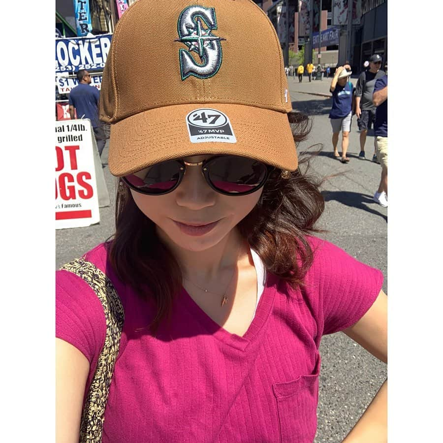 京乃ともみさんのインスタグラム写真 - (京乃ともみInstagram)「Perfect day for Mariner‘s game in Seattle!Never had such an awesome baseball’s experience before!💖 シアトルにいます。マリナーズの試合へ♩🇺🇸イチロー選手がアメリカでも、ものすごいcelebrationされてて感動…👏😭. . . #マリナーズ #シアトル #野球観戦 #seattletrip2019 #神戸出身 #オリックス時代のイチロー 選手も #mariners」7月29日 23時22分 - tomomi_kyono