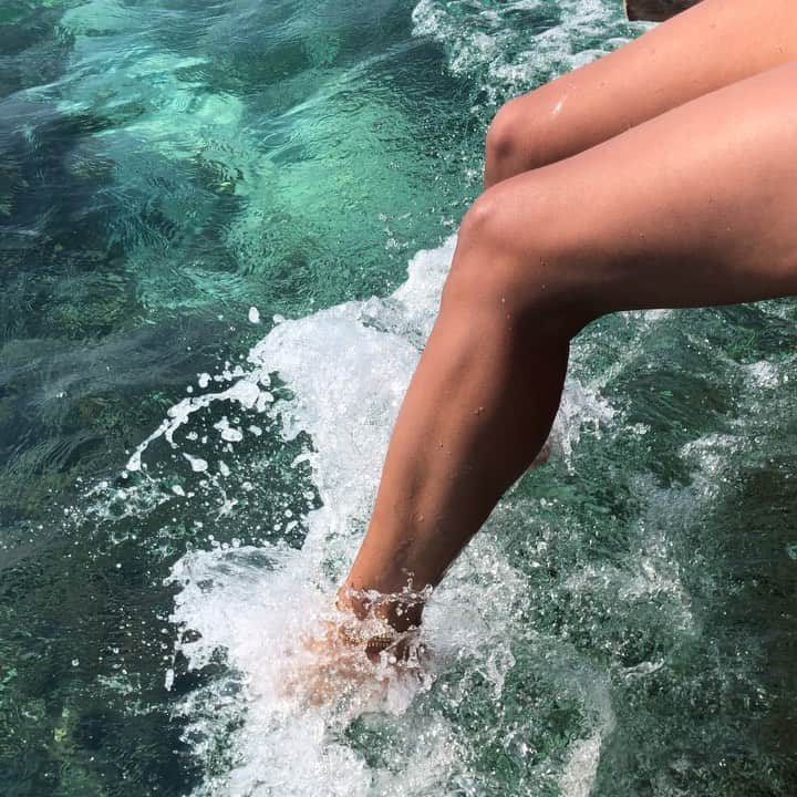 ケリスのインスタグラム：「Hola!」