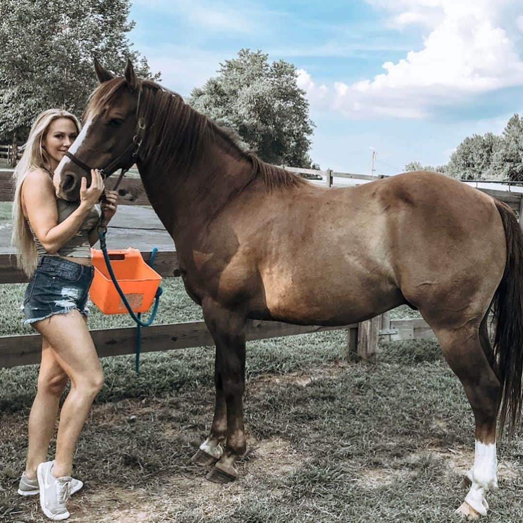 Kindly Myersさんのインスタグラム写真 - (Kindly MyersInstagram)「Cowboy... he is a lot like me... a free spirit. He is also basically a sour patch kid.」7月29日 23時33分 - kindlymyers