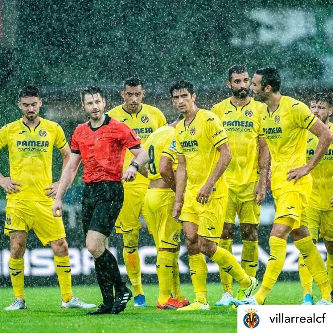 LFPさんのインスタグラム写真 - (LFPInstagram)「SUMMER!? 😅 • #Villarreal #Summer #Rain #LaLiga #LaLigaSantander」7月29日 23時33分 - laliga