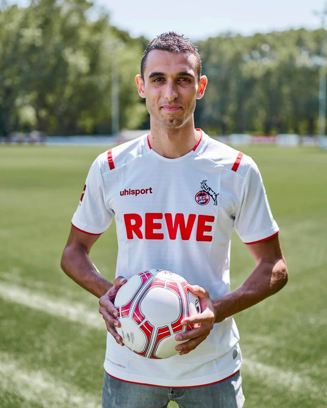 1.FCケルンさんのインスタグラム写真 - (1.FCケルンInstagram)「Verstärkung für den #effzeh. Der tunesische Nationalspieler @ellyes_skhiri wechselt von Montpellier nach Köln. Herzlich willkommen, Ellyes! 🔴⚪️ #Köln #Kölle #Bundesliga」7月29日 23時36分 - fckoeln