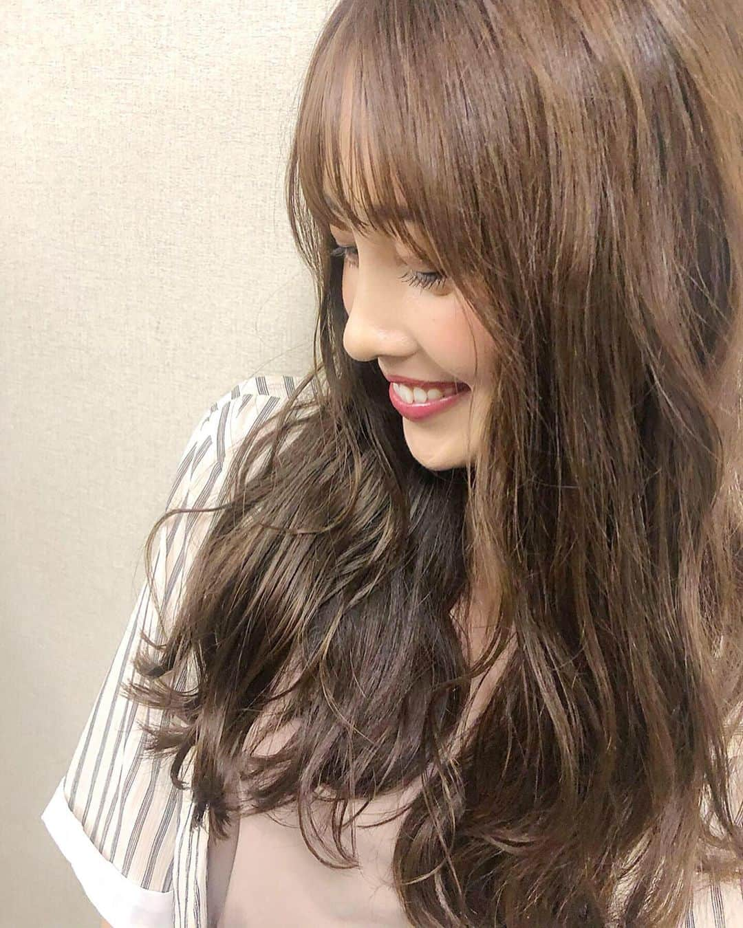 宮内理沙さんのインスタグラム写真 - (宮内理沙Instagram)「シブスタ2019ありがとうございました✨ 初参加だったので少し緊張していたけれど当日は凄く楽しめました😊❤︎ . ゆる巻きでした📸🎀 . そしてインスタライブもありがとうございました🥰 今日もまなちゃんとしちゃった(*^◯^*) いつも急にしてしまうけど沢山コメントもらえて嬉しかったです☺️ 全部読めなくてごめんなさい🥺 また近々しますね‥🙏✨ . #シブスタ #roomys」7月29日 23時39分 - risa_miyauchi