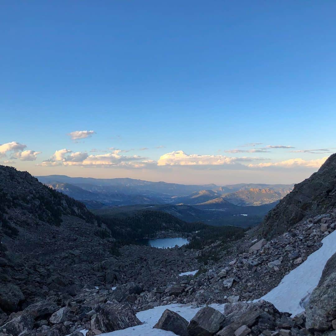 ポール・ロビンソンさんのインスタグラム写真 - (ポール・ロビンソンInstagram)「At the top of upper upper chaos is a lake and a few worthy boulder problems. This one, Omega 3, V12/8A+ is one of them. Lots and lots of hiking 🥾 Great day out climbing with Jeremy B in the high high alpine! #bouldering」7月29日 23時56分 - paulrobinson87